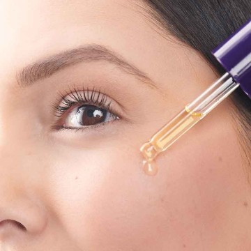 Serum dưỡng da là gì,có tác dụng gì cho da khi sử dụng.